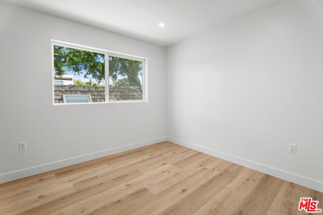 Photo - 2154 Patricia Ave