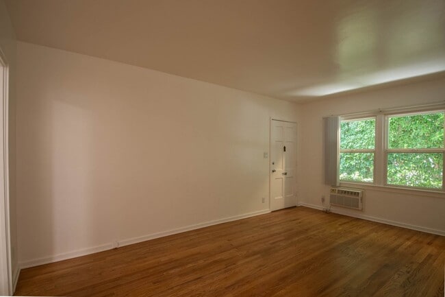 Photo - 14437 Dickens St Unit 14437 1/2