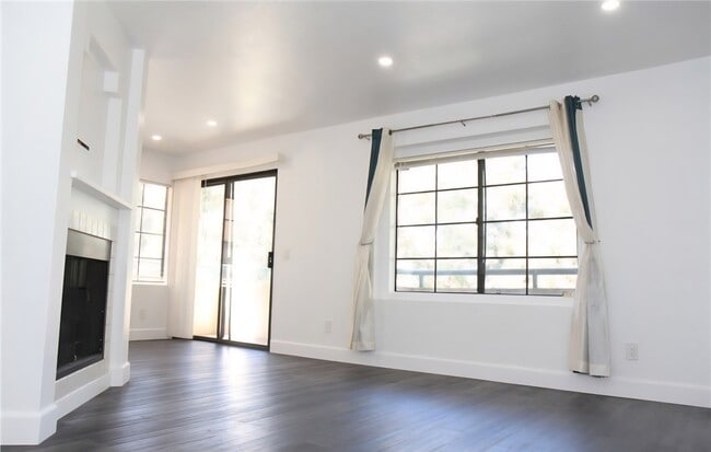 Photo - 18123 Erik Ct Unit 357