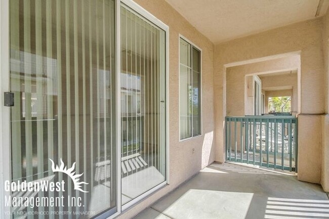 Photo - Immaculate 3Bdm 2.5Ba Townhouse with  2-Car Garage