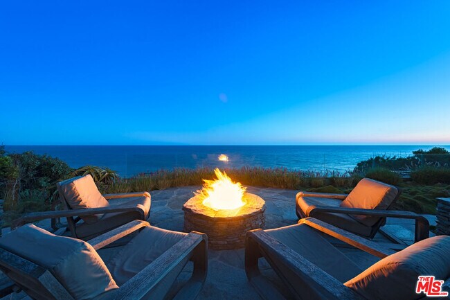 Photo - 7089 Birdview Ave