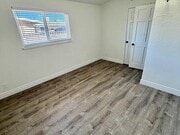 Photo - 2028 W Oldfield St