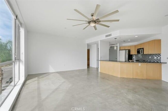 Photo - 285 W 6th St Unit 317