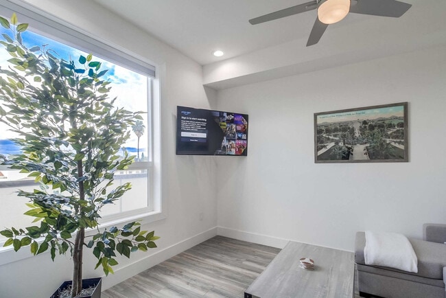 Photo - 4505 Park Blvd Unit ID1024465P