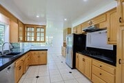 Photo - 1200 W Rowan St