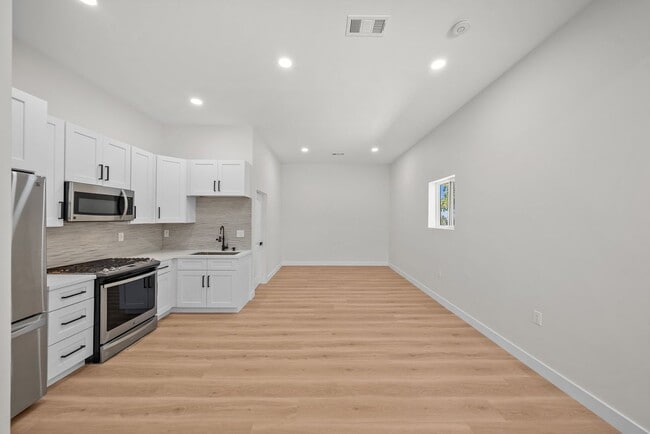 Photo - 2333 Ridge View Dr