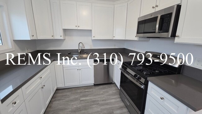 Photo - 7048 Alvern St