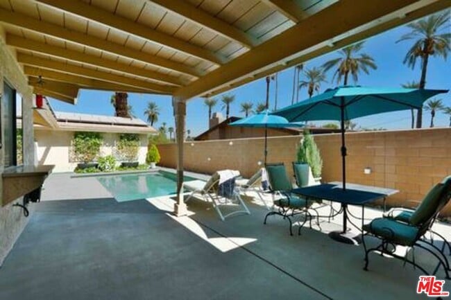 Photo - 73415 Royal Palm Dr