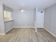 Photo - 10815 Hesby St