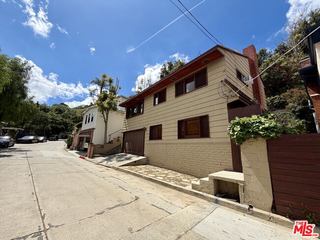 Photo - 6871 Pacific View Dr