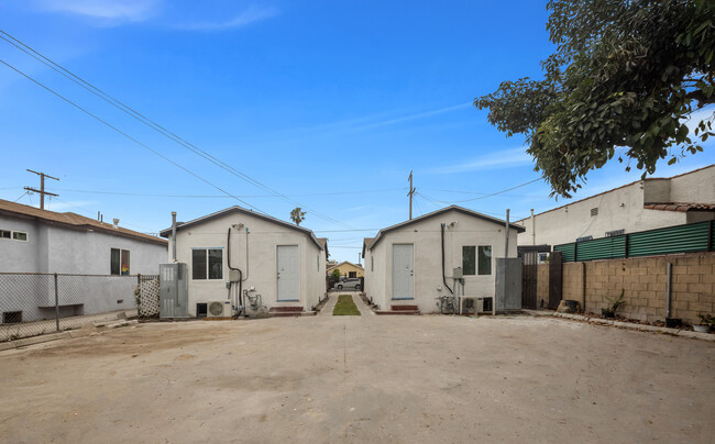Photo - 1633 W 37th St House