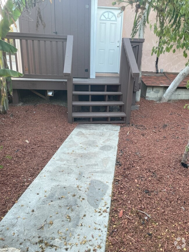 Building Photo - 3806 Linda Vista Dr Unit 3808LindaVista Rental