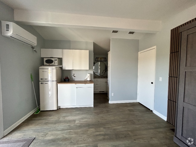 Building Photo - 6550 Ponto Dr Rental