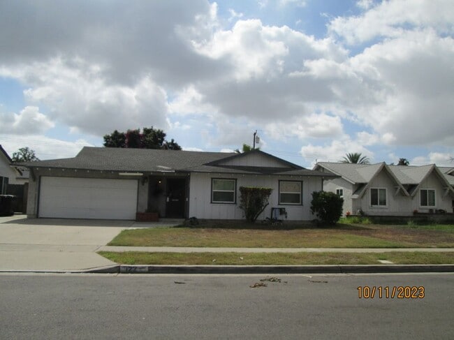 Building Photo - 122 W Cliffwood Ave