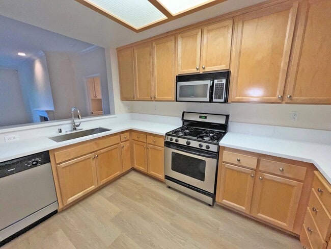 Photo - 2969 Kelton Ave Unit 203