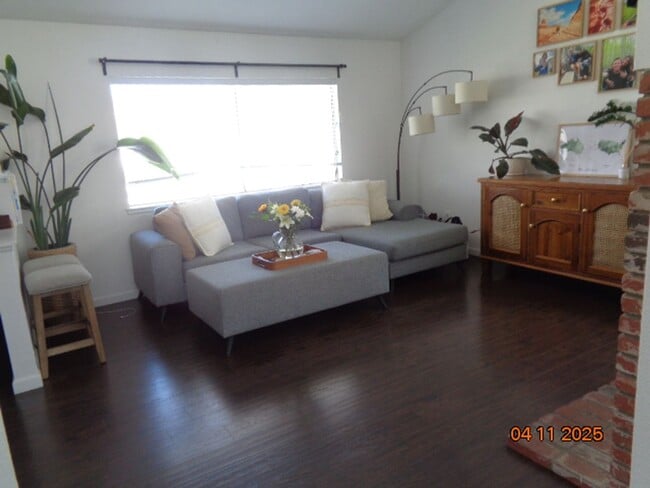 Photo - 3055 Paxton Ave