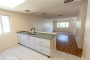 Photo - 1111 E Emerson Ave Townhome