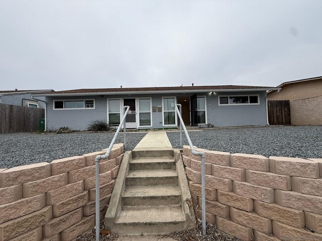 Photo - 4384 Clairemont Dr Townhome