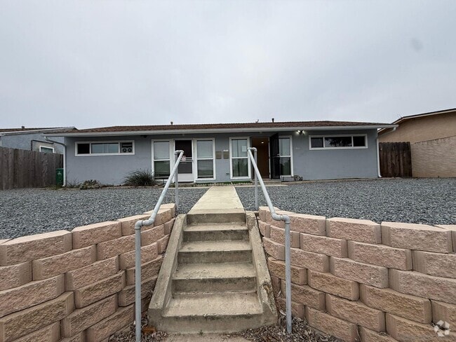 Building Photo - 4384 Clairemont Dr Rental