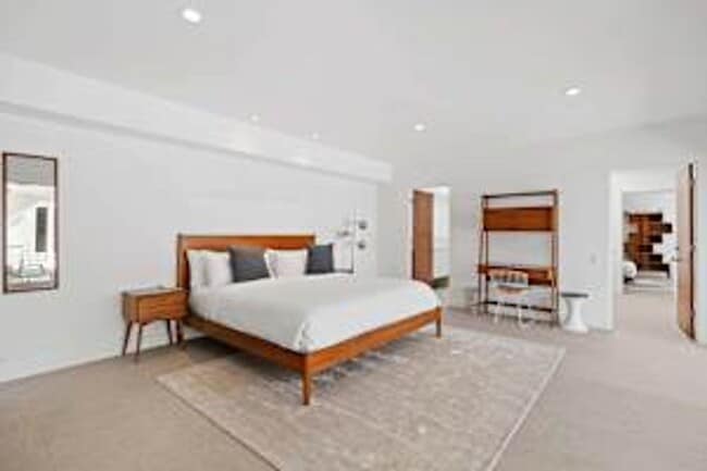 Photo - 5 bedroom 5 bath Available for Short Term Rental