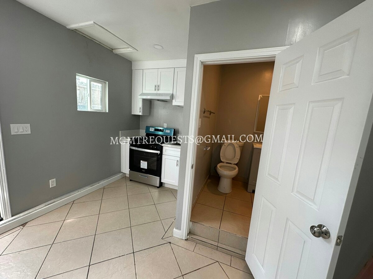 Photo - 11617 Kornblum Ave. Unit 11623