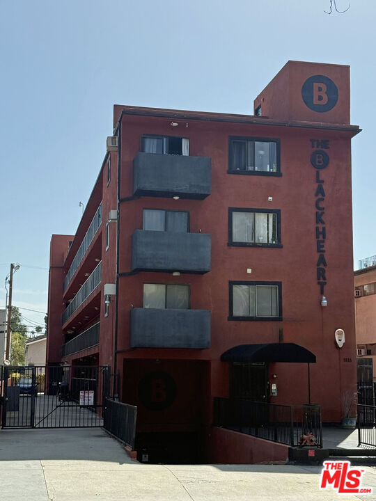 Building Photo - 1816 N Gramercy Pl Unit 103