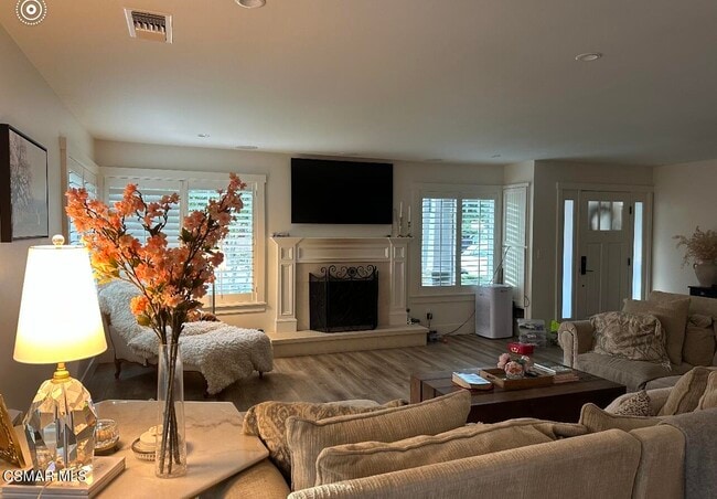 Photo - 32 Dobkin Pl