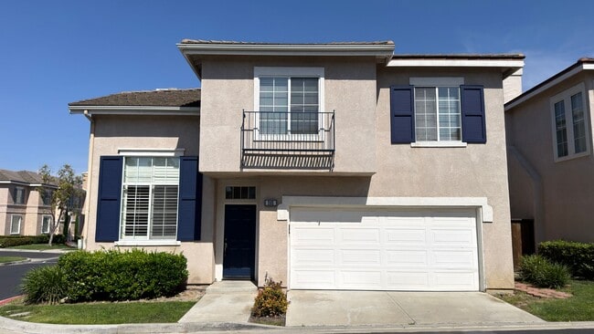 Building Photo - Spacious two-story home with functional layout and strong natural light in a well-maintained Ocea...