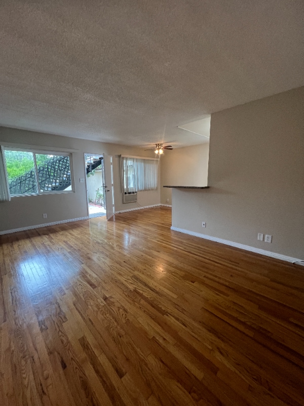 Building Photo - 125 N Montague Ave Rental