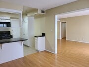 Photo - 1210 N Flores St