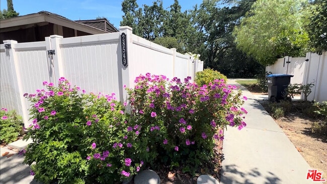 Photo - 28549 Conejo View Dr Townhome