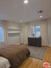 Photo - 2122 Hillhurst Ave