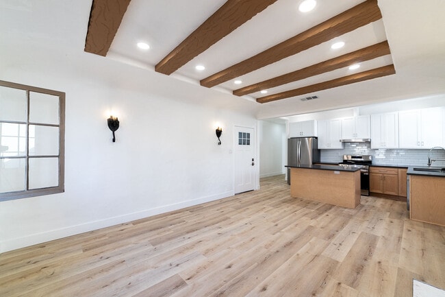 Photo - 6128 Orange St