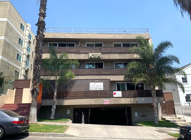 Top Floor 2bed2bath Apartment in Koreatown - Top Floor 2bed2bath Apartment in Koreatown Unit 304