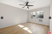 Photo - 121 Crescent Dr Unit C