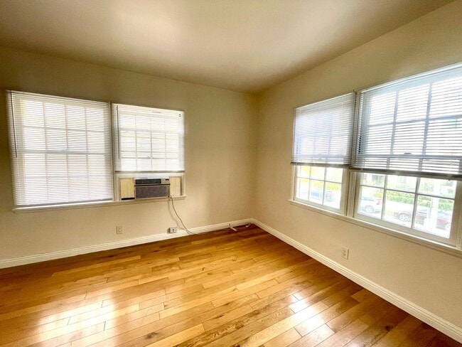 Photo - Charming Studio Near LACMA, The Grove & Melrose-Fairfax! MOVE IN READY! Unit 11