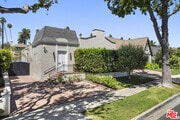 Photo - 245 N Wetherly Dr House