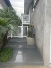 Walkway to unit - 1534 Manhattan Beach Blvd
