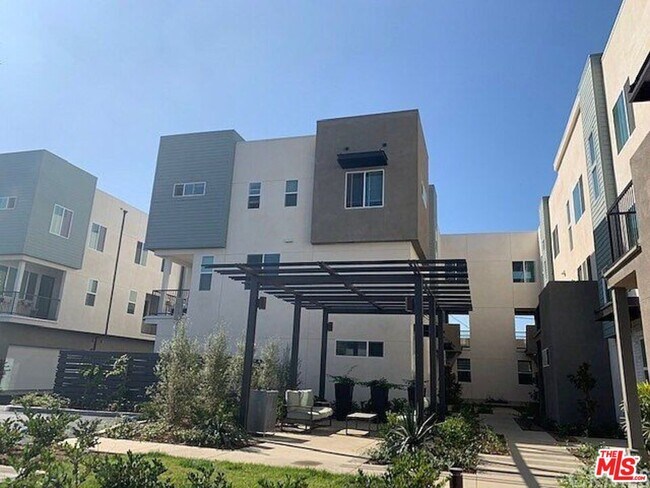 Photo - 22214 Poppy Ct