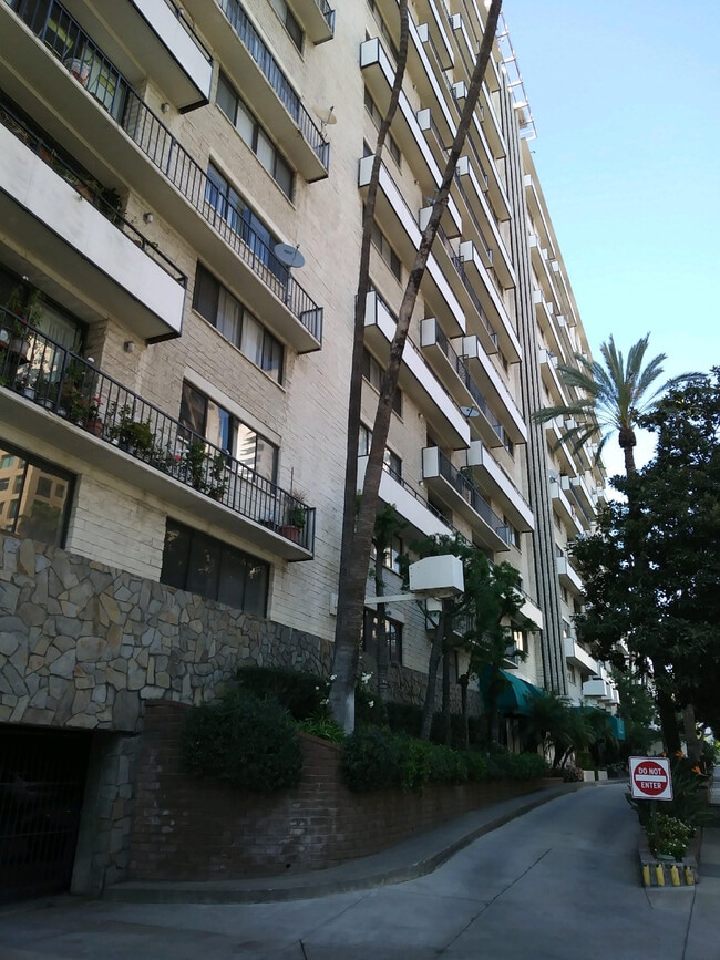 Photo - 10535 Wilshire Blvd Condo Unit 1002