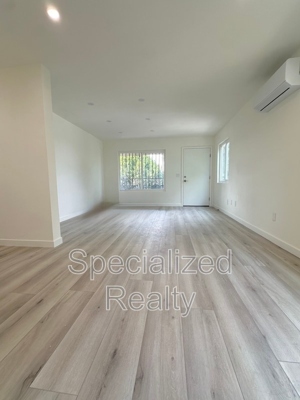 Building Photo - 6731 Troost Ave Unit 3 Rental
