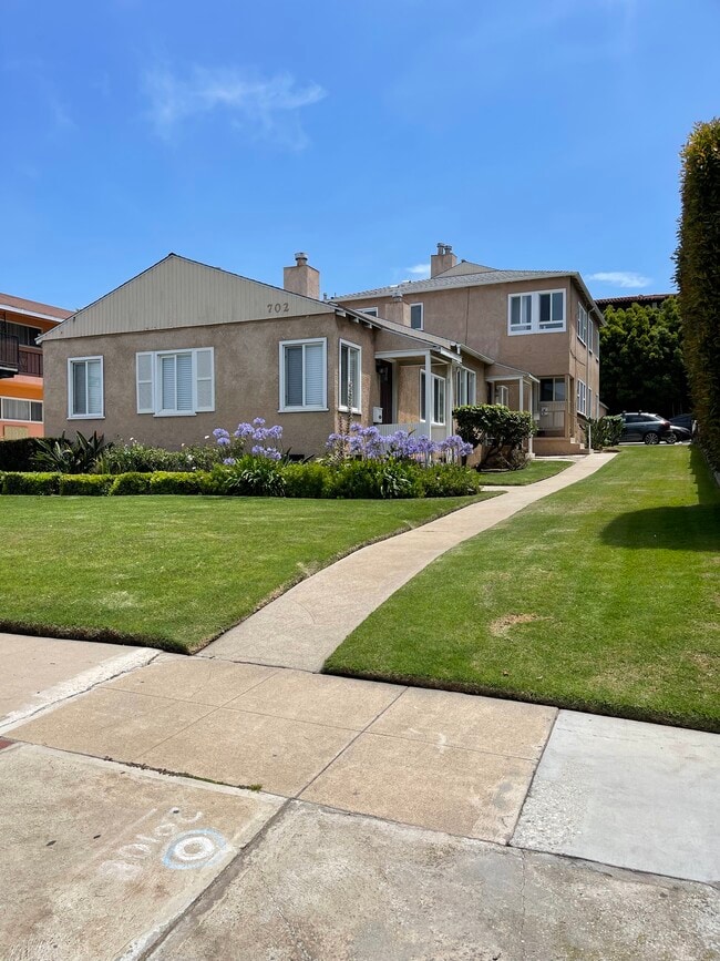 Quiet Middle Unit - 702 S Pacific Coast Hwy Unit Apt. A