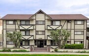 Photo - 11018 Moorpark Apartments