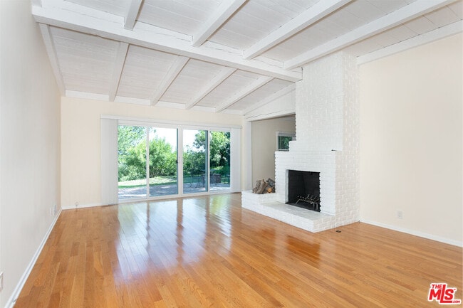 Photo - 2536 Roscomare Rd