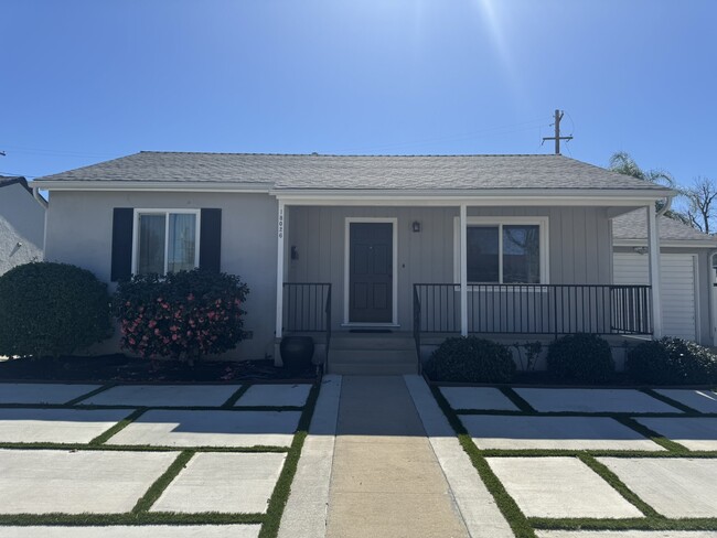Photo - 18026 Bullock St House