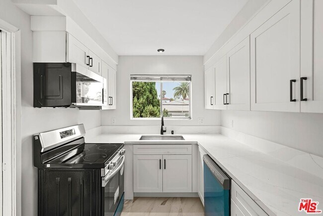 Photo - 1031 Laurel Ave Unit 6