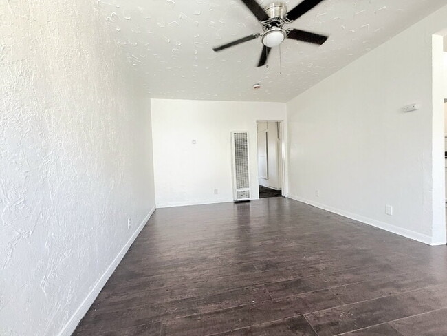 Photo - 8510 San Pedro St