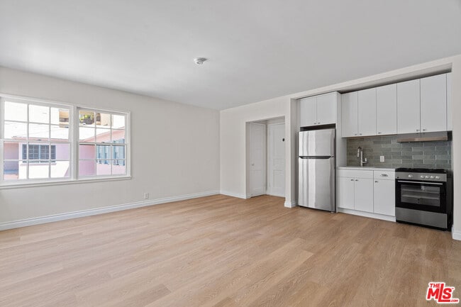 Photo - 148 S McCarty Dr Unit 26