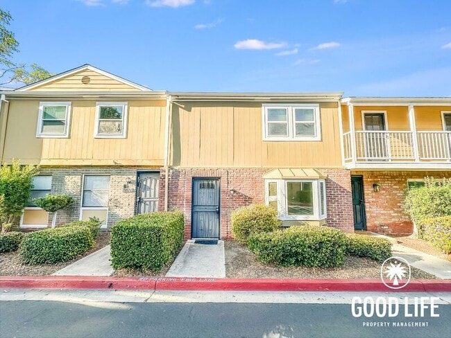 Building Photo - 7887 Rancho Fanita Dr Unit B