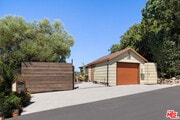Photo - 2021 Park Dr